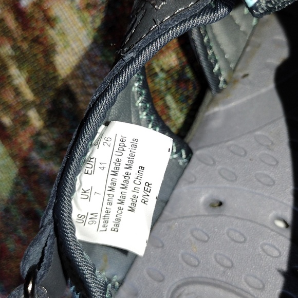 Khombu Crystal River Sandals - Picture 6 of 7